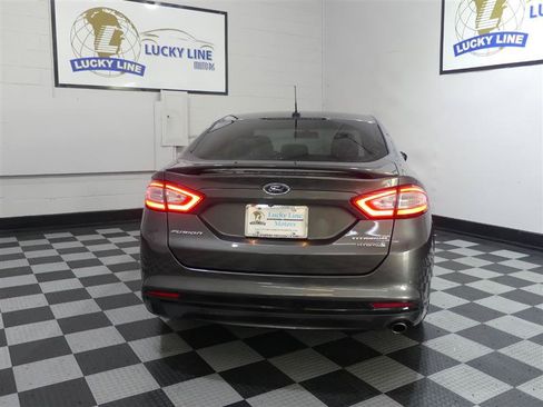 Used 2016 Ford Fusion Titanium FWD image 8