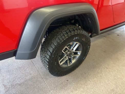 New 2026 Jeep Gladiator Mojave image 22