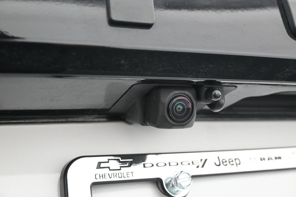 Used 2025 Honda Pilot Touring image 38