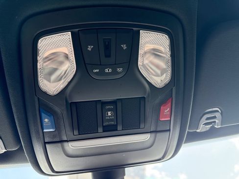 Used 2022 RAM 1500 Big Horn AWD/4WD image 29