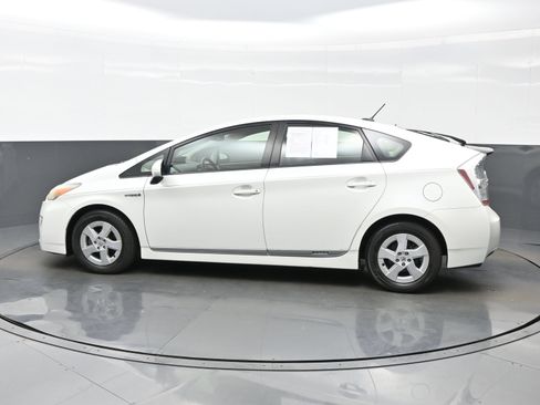 Used 2011 Toyota Prius Four FWD image 3