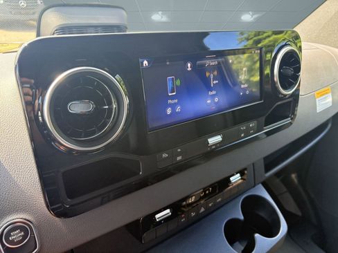 New 2025 Mercedes-Benz Sprinter 2500 image 22