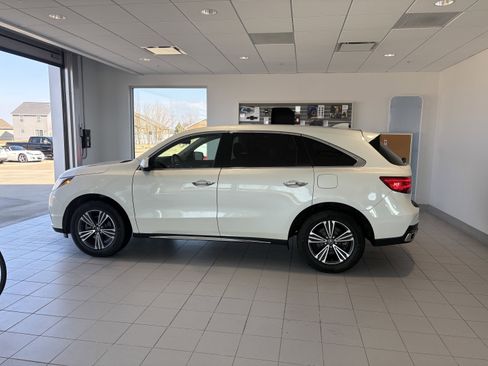 Used 2018 Acura MDX SH-AWD image 2