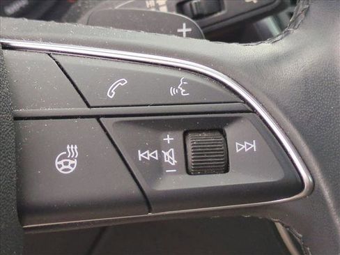 Used 2022 Audi Q5 2.0T Premium image 16