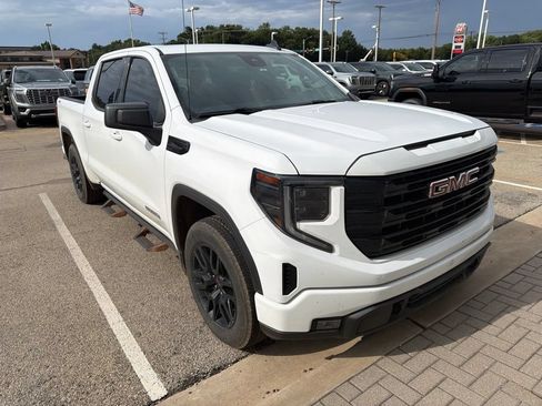 Used 2023 GMC Sierra 1500 Elevation AWD/4WD image 2