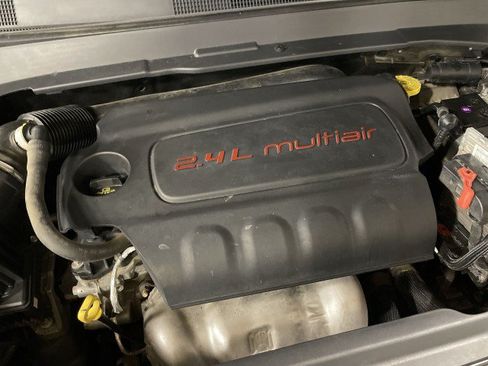 Used 2022 Jeep Compass Latitude FWD image 24