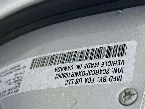 Used 2022 Chrysler Pacifica Pinnacle AWD/4WD image 38