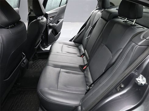 Used 2022 Subaru Legacy Limited image 12