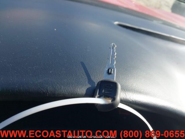 Used 1998 Chevrolet Corvette Coupe w/ Memory Pkg RWD image 11