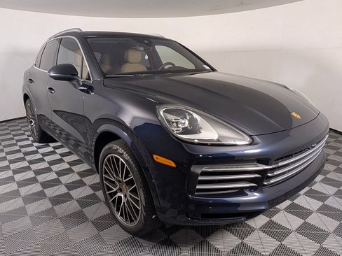 Certified 2023 Porsche Cayenne AWD/4WD image 9