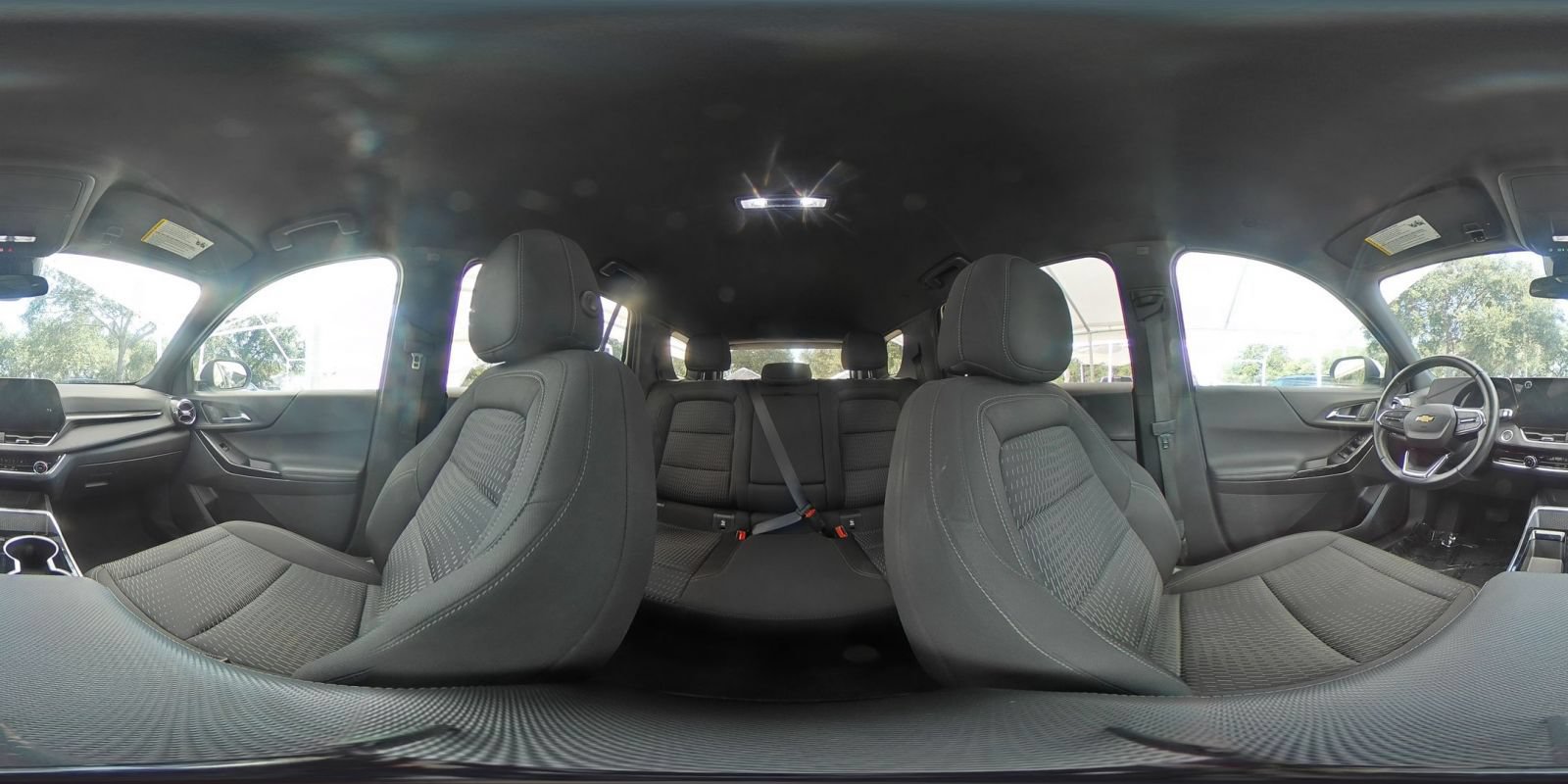 Used 2025 Chevrolet Equinox LT FWD image 41