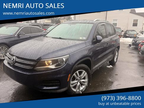 Used 2012 Volkswagen Tiguan S image 1
