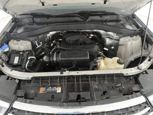 Used 2020 Ford Explorer XLT w/ Equipment Group 202A RWD image 5