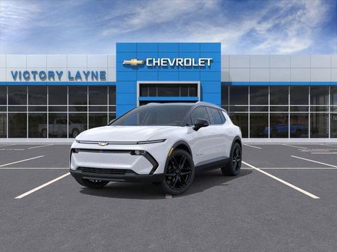 New 2026 Chevrolet Equinox EV LT image 8