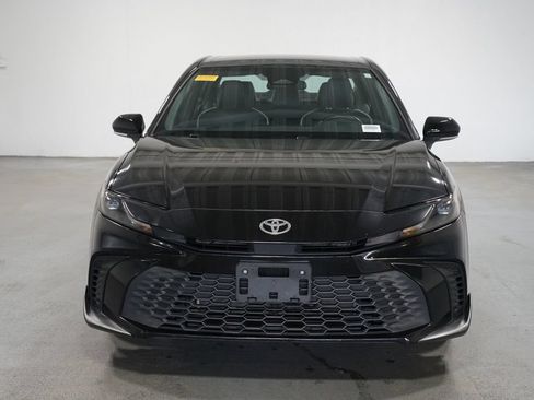 Certified 2025 Toyota Camry SE FWD image 2