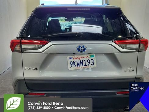 Used 2024 Toyota RAV4 LE AWD/4WD image 6