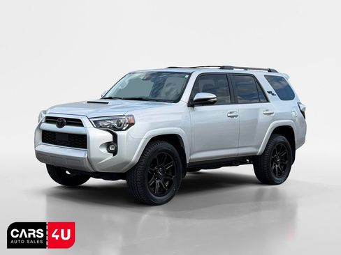 Used 2021 Toyota 4Runner TRD Off-Road Premium w/ Moonroof Package AWD/4WD image 3