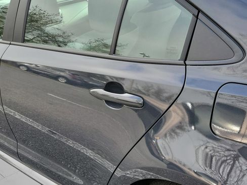 Used 2025 Toyota Corolla LE w/ Convenience Package image 25