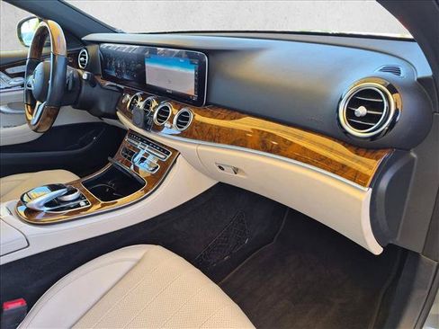 Used 2020 Mercedes-Benz E 450 4MATIC Sedan image 23