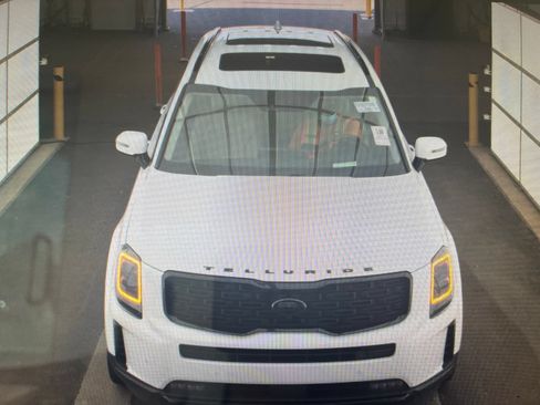 Used 2021 Kia Telluride SX w/ SX Prestige Package AWD/4WD image 20