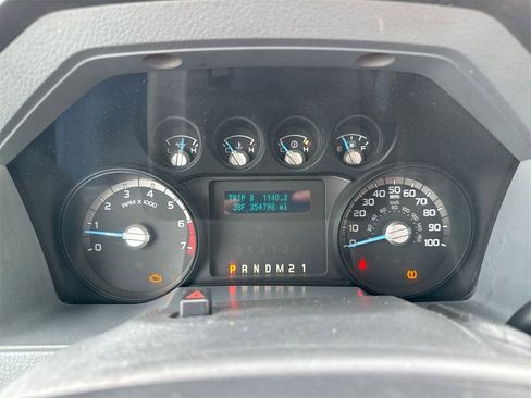 Used 2015 Ford F250 XL image 11