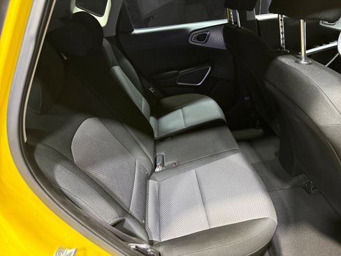 Used 2020 Kia Soul LX image 18