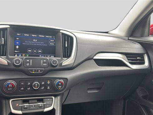 Used 2023 GMC Terrain SLT w/ Infotainment Package II image 13