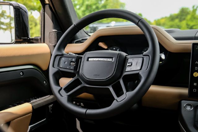 New 2026 Land Rover Defender 110 X AWD/4WD image 19