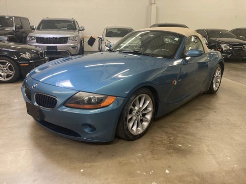 Used 2003 BMW Z4 2.5i RWD image 1
