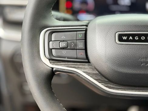 Used 2022 Jeep Wagoneer Series III w/ Premium Group I image 28