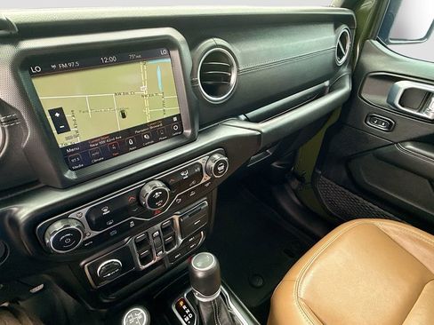 Used 2022 Jeep Wrangler Unlimited Sahara w/ Safety Group AWD/4WD image 24