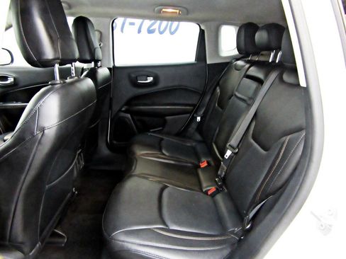 Used 2018 Jeep Compass Limited w/ Navigation Group AWD/4WD image 10