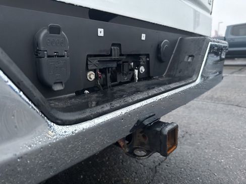 Used 2022 Chevrolet Silverado 1500 LT image 24