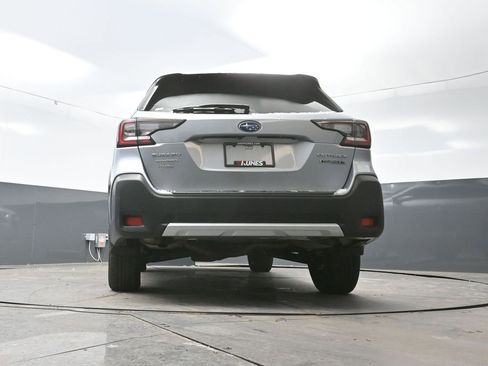 Used 2024 Subaru Outback Touring XT w/ Popular Package #2 image 32