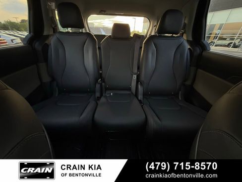 New 2026 Kia Carnival EX FWD image 31