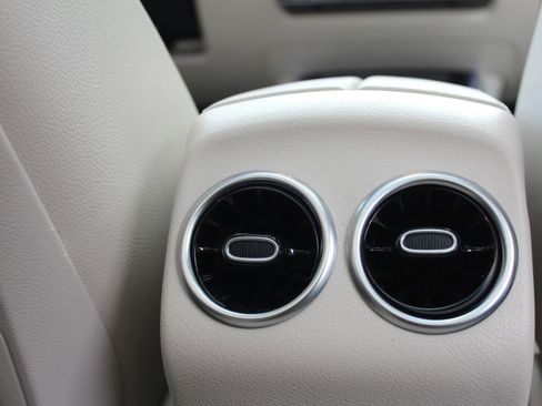 Used 2022 Mercedes-Benz GLA 250 GLA 250 4MATIC Sport Utility 4 image 23