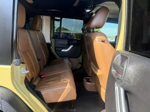 Used 2013 Jeep Wrangler Unlimited Rubicon w/ Dual Top Group AWD/4WD image 26