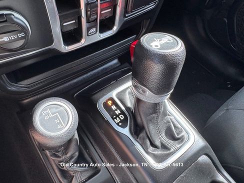 Used 2018 Jeep Wrangler Unlimited Sport S AWD/4WD image 26