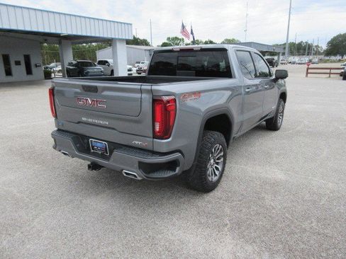 Used 2021 GMC Sierra 1500 AT4 w/ AT4 Value Package AWD/4WD image 5