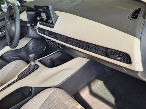 Certified 2023 Honda HR-V LX image 20
