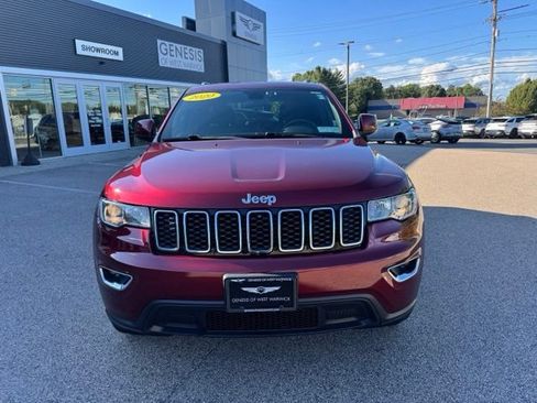 Used 2020 Jeep Grand Cherokee Laredo AWD/4WD image 15