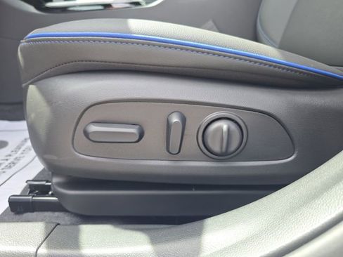 New 2026 Buick Envista Sport Touring w/ Convenience I Package FWD image 18