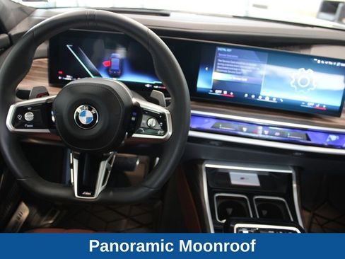 Used 2023 BMW 760i xDrive AWD/4WD image 7