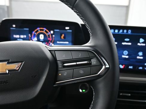 New 2026 Chevrolet Traverse LT w/ Driver Confidence Package image 17