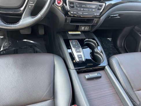 Used 2022 Honda Ridgeline Black Edition image 23