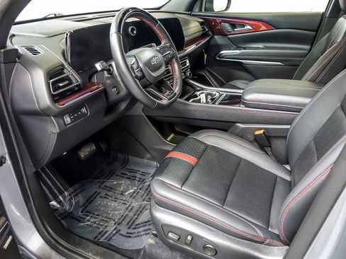 Certified 2024 Chevrolet Traverse RS image 14