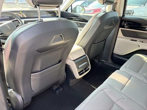 New 2026 Lincoln Nautilus Premier w/ Jet Appearance Package AWD/4WD image 15