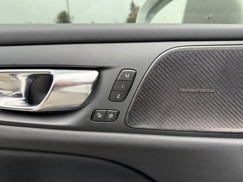 Used 2022 Volvo V60 T5 Cross Country w/ Advanced Package image 17