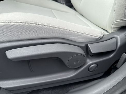 Used 2026 Hyundai Santa Fe SE FWD image 13