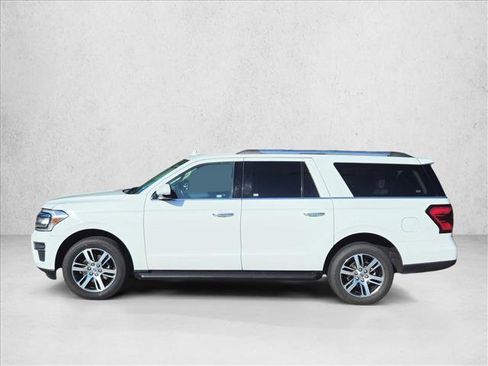 Used 2024 Ford Expedition Max Limited RWD image 8